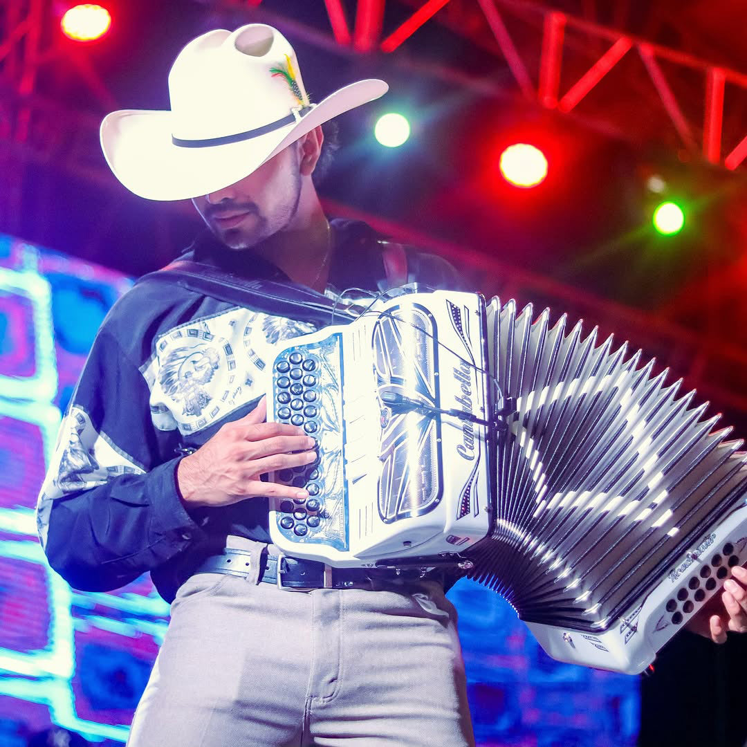 files/Julio-Chavez-roadmaster-abou-1.jpg